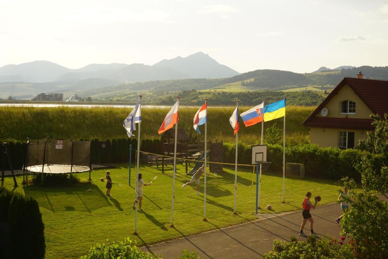 Villapark Vlasky Bešeňová Exteriör bild